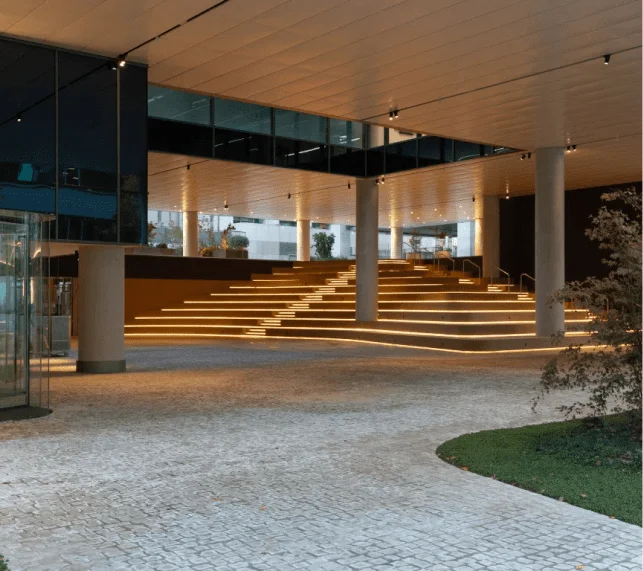 Edificio oficinas Cushman & Wakefield - Meicon